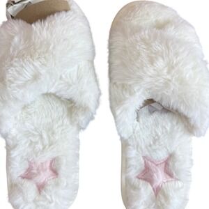 Lola Women's Fuzzy Slippers White Crossover Pink Star Embroidered Size Medium